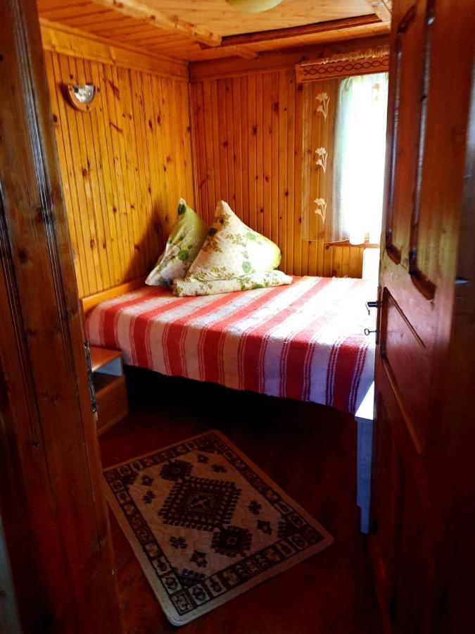 Casa Cozorici Otel Sadova  Dış mekan fotoğraf