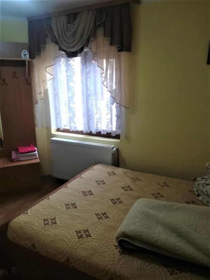 Casa Cozorici Otel Sadova  Dış mekan fotoğraf